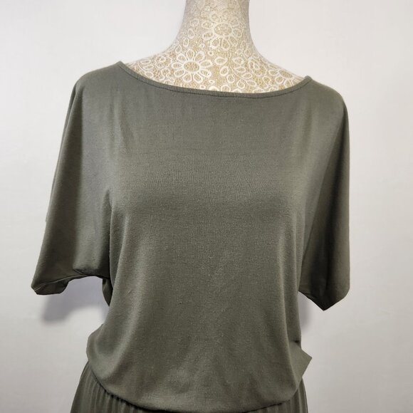 Chico's Size 1/8-10 M Olive Short Sleeve Jersey Knit Elastic Waist Popover Dress - Picture 2 of 13